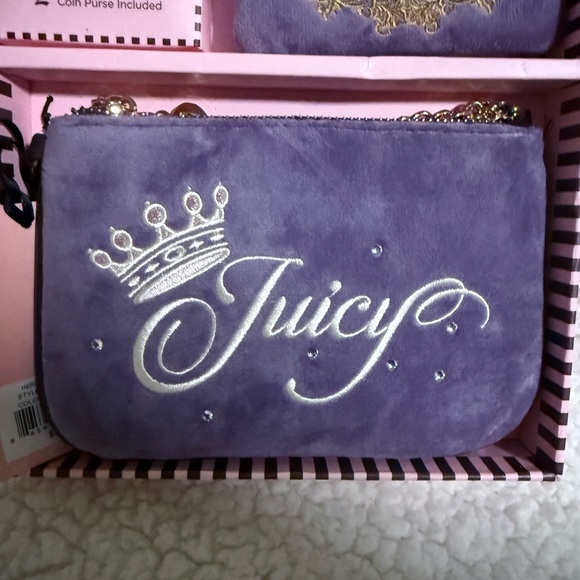 NWT Juicy Couture Heritage Pouch Set in Purple - Picture 4 of 5